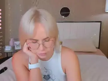 Chaturbate Best live sex cam show of bellatip