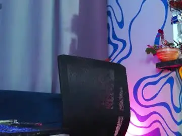 Chaturbate Sex Cam of naughty_em_17