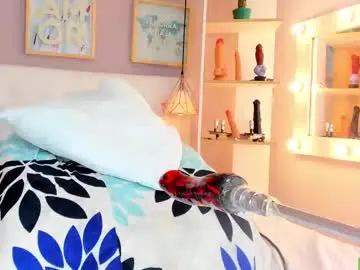 Chaturbate Free Live Porn of julyanna_