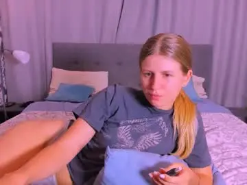 Chaturbate Watch Live Sex Cams of kirraa_