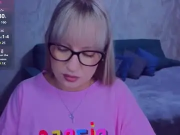 Chaturbate Live Sex Cam of elisabethmills
