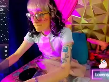 Chaturbate Live Sex Cam of sweet_emmili