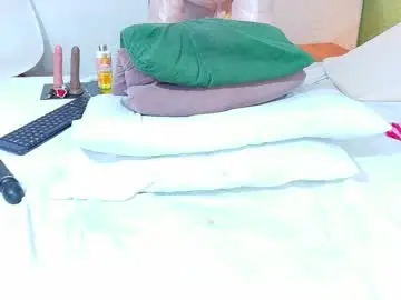 Chaturbate Adult Video Chat of curvyebonyy_