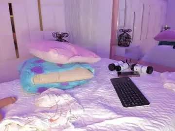 Chaturbate Sex Cam of _tinyrousse_
