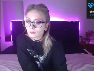 Chaturbate Sex Cam of shysweetrish