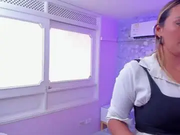Chaturbate Live Porn of violeta_medina