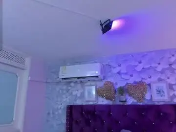 Chaturbate Free Live Porn of violeta_medina