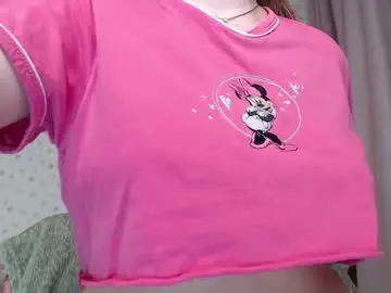Chaturbate Live Sex Cam of little_pearl_