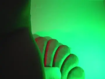 Chaturbate Live Porn of cherrygh_