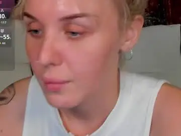 Chaturbate Live Sex Cam of lushcherry