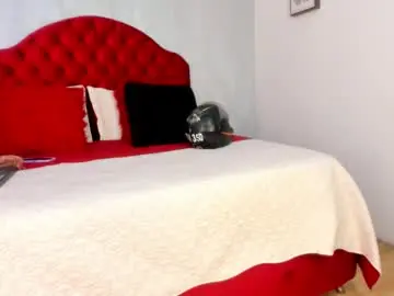 Chaturbate Watch Live Sex Cams of yara_bliss_