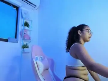 Chaturbate Live Porn of cailyn_messy