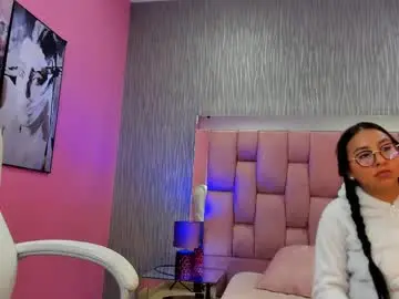 Chaturbate Live Sex Cam of sky_jianna