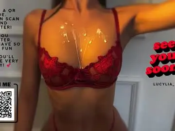 Chaturbate Nude Webcam of lucylia_