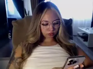 Chaturbate Nude Webcam of kimlee4