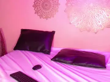 Chaturbate Free Porn Cam of petite_luxury