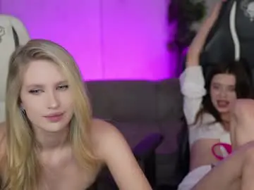 Chaturbate Watch Live Sex Cams of kira0541