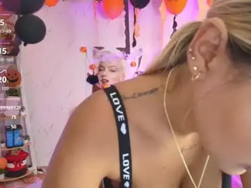 Chaturbate Live Sex Cam of saloomee__