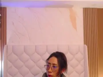 Chaturbate Live Sex Cam of gabypetit
