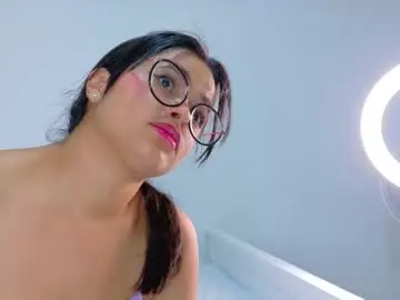 Chaturbate Nude Webcam of alaskaarosse__