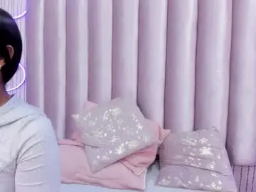 Chaturbate Nude Webcam of miaroggers