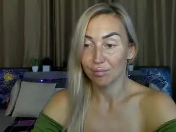 Chaturbate Sex Cam of ay_kiss_jully