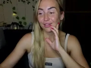 Chaturbate Sex Cam of ay_kiss_jully