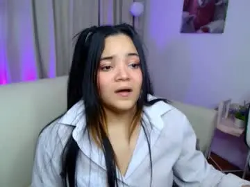 Chaturbate Live Sex Cam of elli_snow