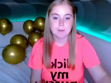 Chaturbate Adult Video Chat of tori_blond