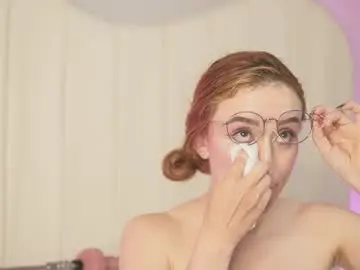 Chaturbate Watch Live Sex Cams of caroline_adams_