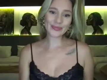 Chaturbate Live Porn of stella_loveu