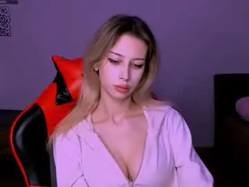 Chaturbate Live Sex Cam of lori_meow