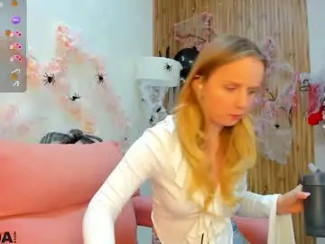 Chaturbate Nude Webcam of katrina_bail