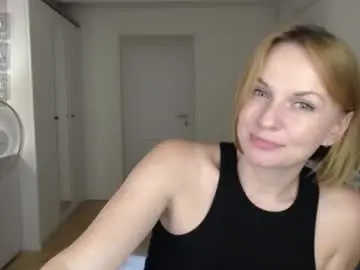 Chaturbate Watch Live Sex Cams of yummylilya