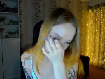 Chaturbate Live Sex Cam of babyfoxyy