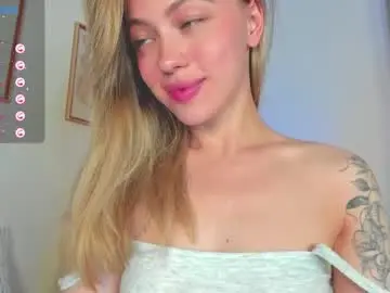 Chaturbate Live Sex Cam of damn_cutie2_