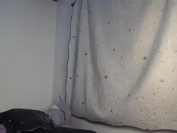 Chaturbate Watch Live Sex Cams of miamoon_