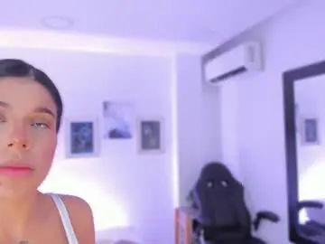 Chaturbate Sex Cam of emelie_89