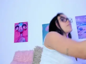 Chaturbate Live Sex Cam of maithe_022