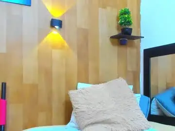 Chaturbate Live Sex Cam of marianaa_aangel
