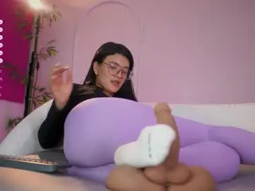 Chaturbate Free Live Porn of mia_coliin