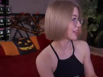 Chaturbate Watch Live Sex Cams of lindathacker