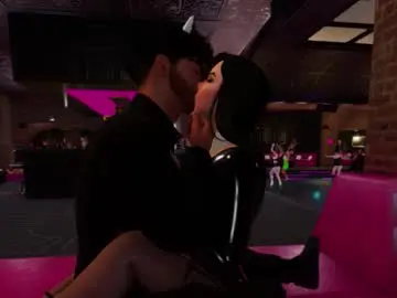 Chaturbate Live Sex Cam of soynahid_