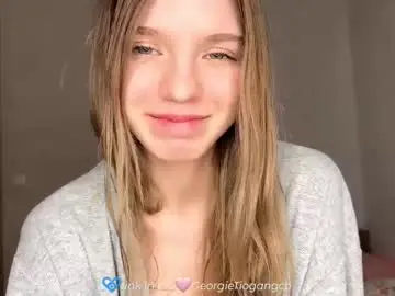 Chaturbate Best live sex cam show of chloe_show
