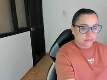 Chaturbate Live Sex Cam of aylaislem