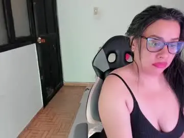 Chaturbate Best live sex cam show of aylaislem