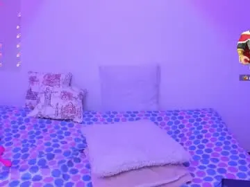 Chaturbate Live Sex of esmeralda_milf1