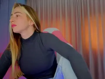 Chaturbate Sex Chat of reina_cummings