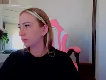 Chaturbate Best live sex cam show of reina_cummings