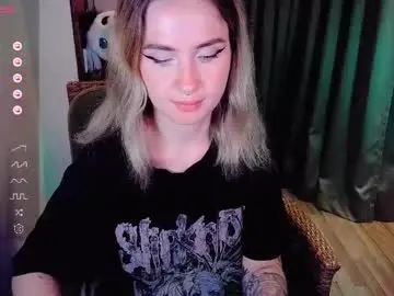 Chaturbate Live Sex Cam of shyfoxxxy